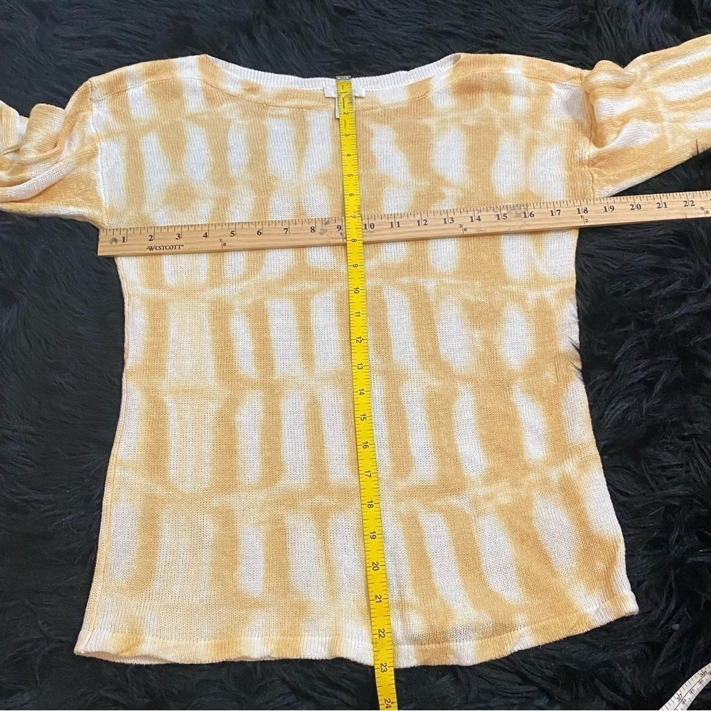 Chico’s Ladies Sweater, Mustard Yellow And White Size 1 ( 8-10) Linen Rayon - Picture 9 of 13